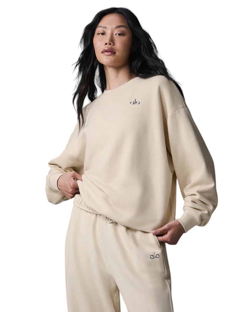 Alo Yoga Accolade Crew Neck Pullover Silver Logo Beige
