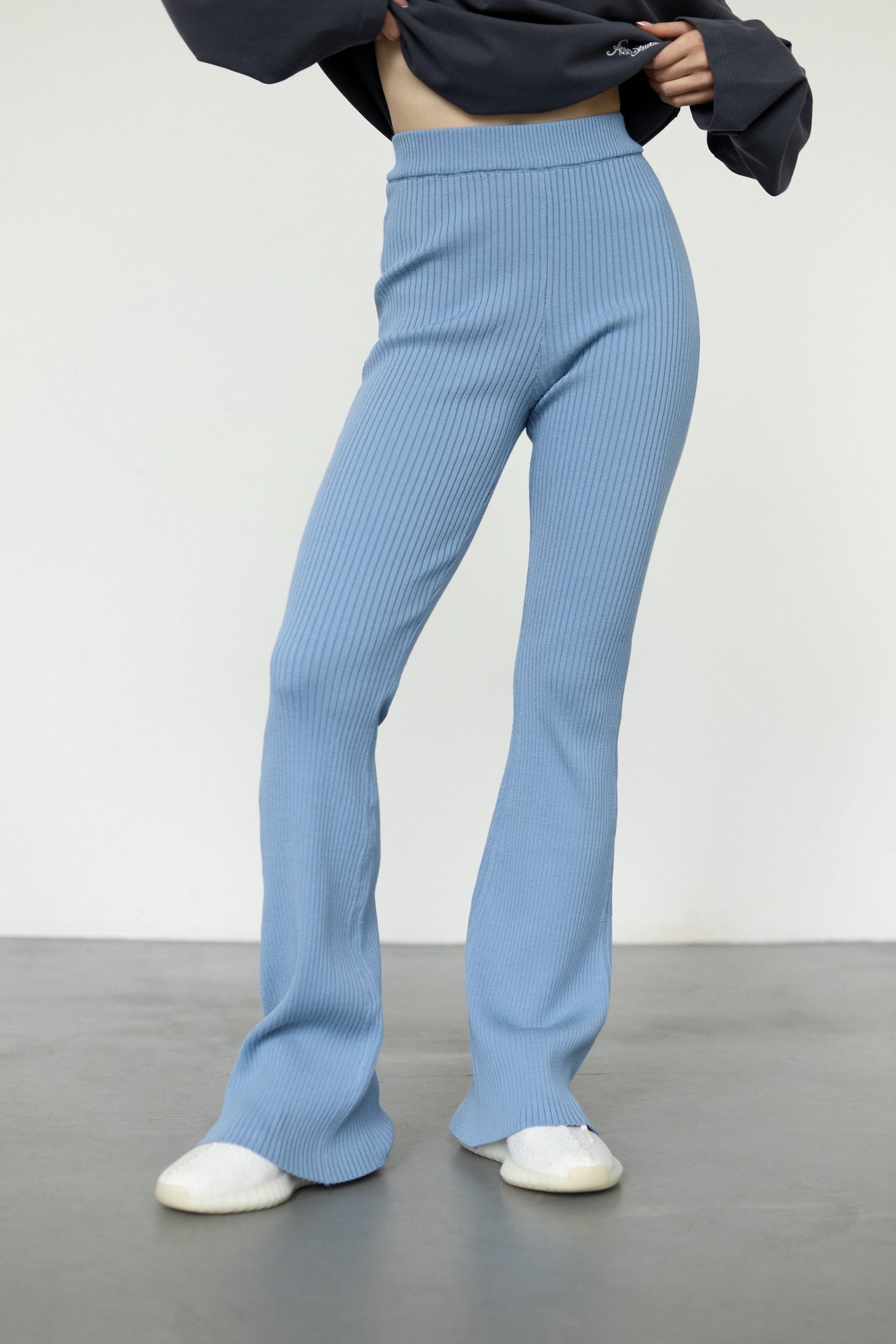 Alo Yoga High-Waist Pants Light Blue 7598-LBL